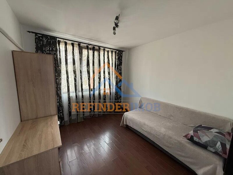 Drumul Taberei, Valea Ialomitei, apartament 3  camere semidecomandat, 65 mp, metrou.